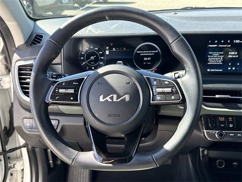 Used 2024 Kia Seltos SX image 19