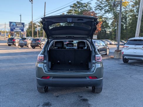 Used 2019 Jeep Compass Latitude w/ Popular Equipment Group image 33
