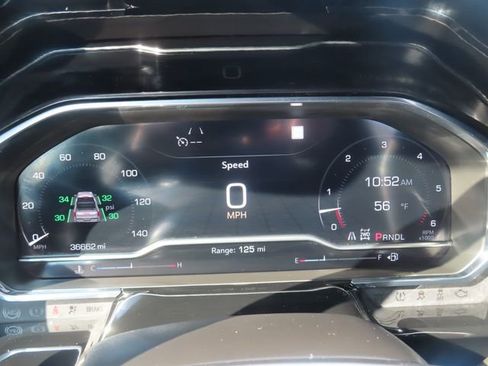 Used 2023 GMC Sierra 1500 SLE image 32