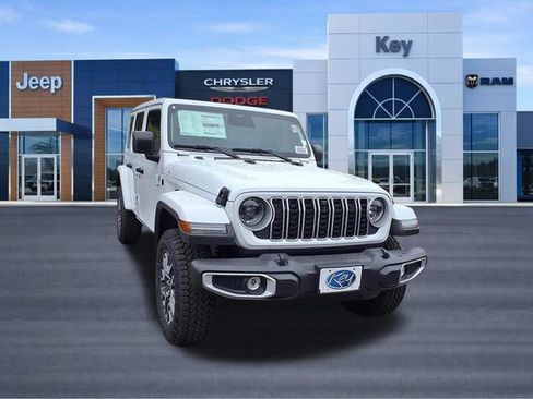 New 2025 Jeep Wrangler Unlimited Sahara w/ Safety Group AWD/4WD image 4