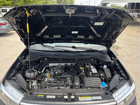 Used 2022 Volkswagen Taos SE image 41