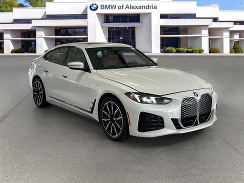 New 2026 BMW i4 xDrive40i w/ M Sport Package AWD/4WD image 3
