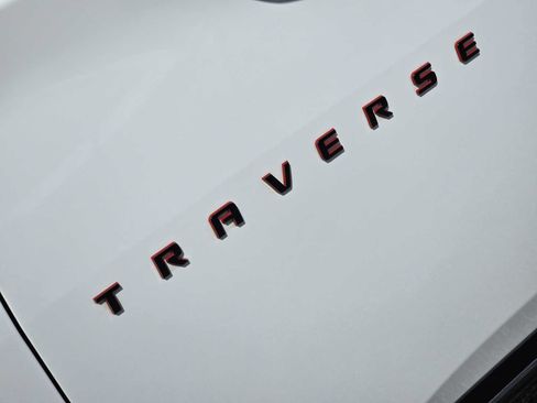 Certified 2023 Chevrolet Traverse Premier w/ Redline Edition FWD image 10
