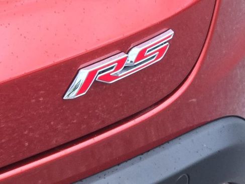 Used 2024 Chevrolet Trax RS w/ Sunroof Package image 8