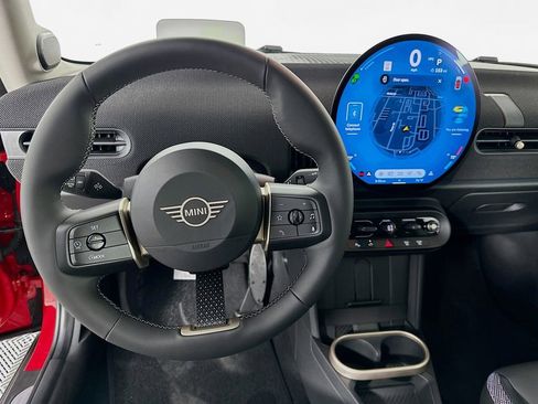 Certified 2025 MINI Cooper S image 18