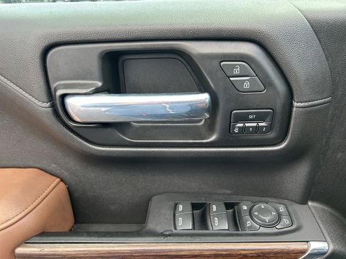 Used 2021 Chevrolet Silverado 1500 High Country w/ LPO, Dark Essentials Package image 15