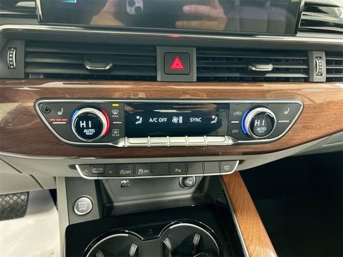 Used 2022 Audi A5 2.0T Premium image 16