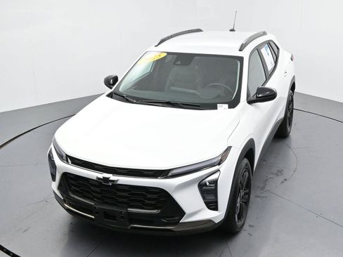 Used 2025 Chevrolet Trax ACTIV w/ Driver Confidence Package FWD image 37