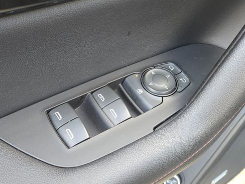 Used 2021 Chevrolet Blazer RS w/ Enhanced Convenience Package image 25