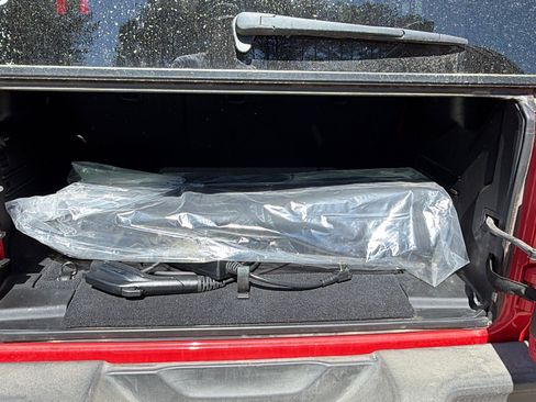 Used 2025 Jeep Wrangler Sahara w/ Safety Group AWD/4WD image 13