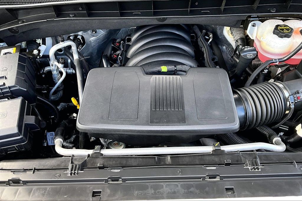 Used 2025 GMC Sierra 1500 SLT AWD/4WD image 32