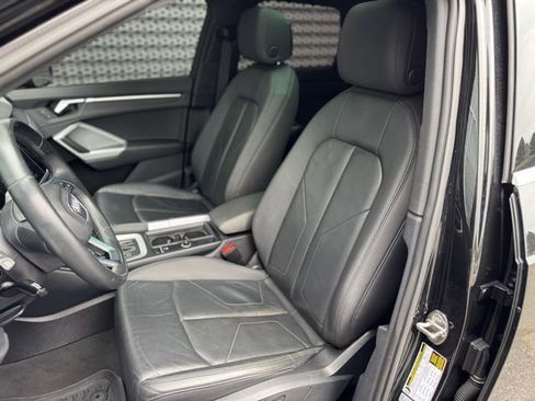 Used 2022 Audi Q3 2.0T Premium image 11
