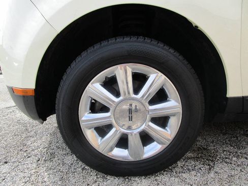 Used 2007 Lincoln MKX AWD image 7