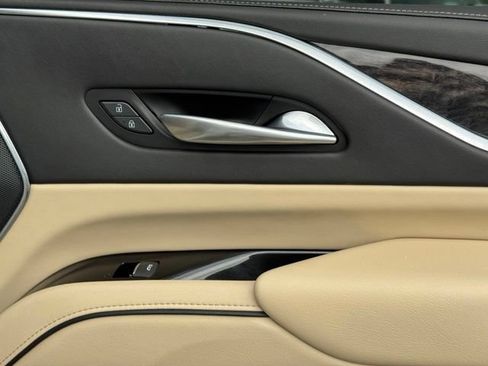 Certified 2021 Cadillac Escalade Premium Luxury w/ Driver Assist Tech Package AWD/4WD image 25