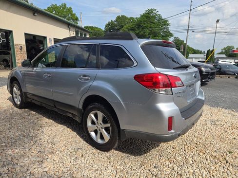 Used 2013 Subaru Outback 2.5i Limited AWD/4WD image 5
