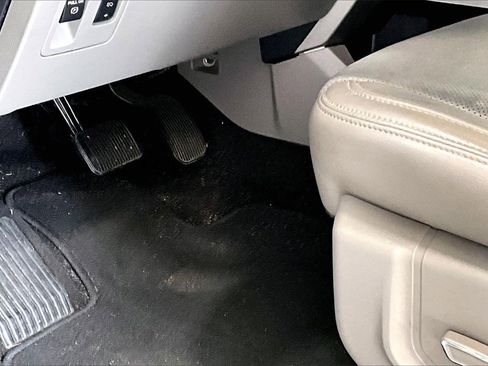 Used 2018 Ford F150 Lariat image 22