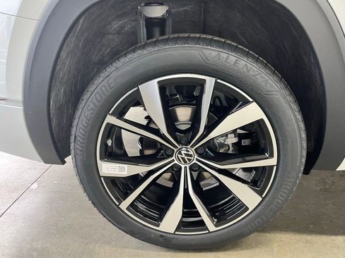 New 2026 Volkswagen Atlas SEL Premium R-Line image 30