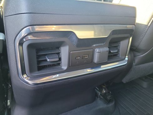 Used 2022 GMC Sierra 1500 Denali AWD/4WD image 13