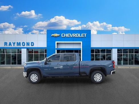 New 2026 Chevrolet Silverado 2500 LT w/ All Star Edition AWD/4WD image 7
