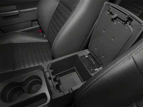 Used 2013 Dodge Challenger R/T Plus RWD image 19