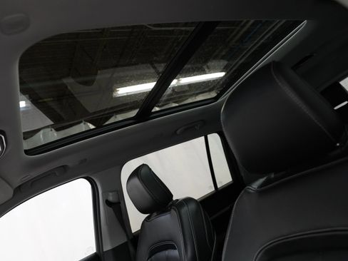 Used 2021 Jeep Grand Cherokee L Limited w/ MOPAR Finishing Package image 31