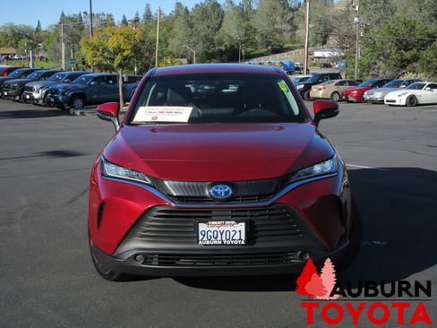 Certified 2022 Toyota Venza LE image 20