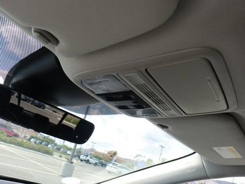 Used 2025 Honda Odyssey Elite image 29