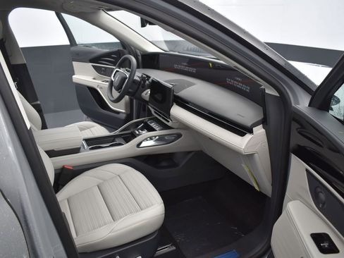 New 2026 Lincoln Nautilus Reserve w/ Jet Appearance Package image 17