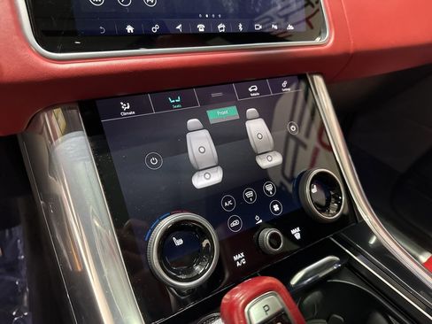 Used 2018 Land Rover Range Rover Sport SVR image 21