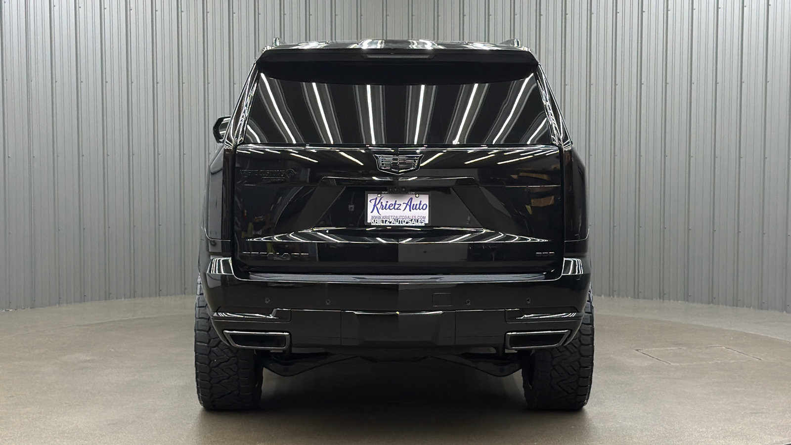 Used 2026 Cadillac Escalade Platinum Sport w/ LPO, ONYX Package AWD/4WD image 4