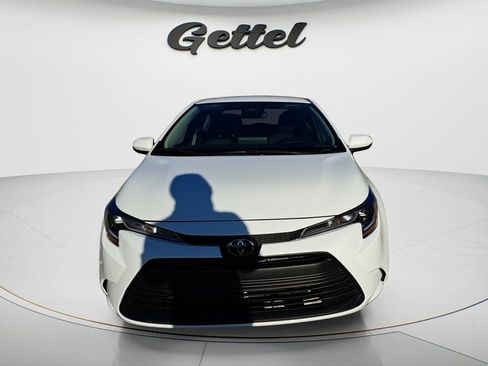 Used 2024 Toyota Corolla LE image 8