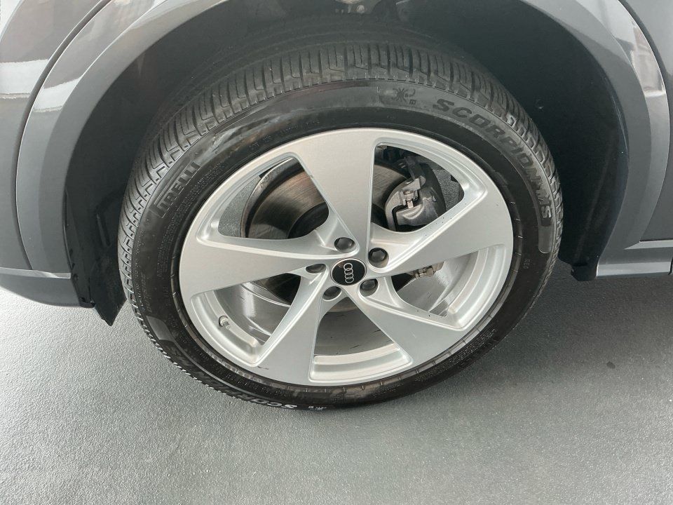Certified 2025 Audi Q5 Premium w/ Premium Plus AWD/4WD image 26