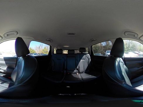 Used 2024 Kia Sorento S FWD image 38