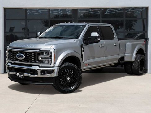 Used 2023 Ford F450 Lariat w/ Lariat Ultimate Package image 1