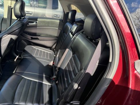 Used 2019 Ford Edge SEL w/ Equipment Group 201A image 15