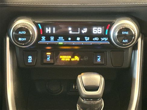 Used 2019 Toyota RAV4 XLE w/ Convenience Package image 17