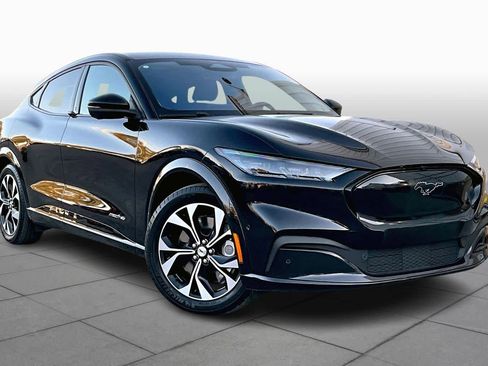 Used 2022 Ford Mustang Mach-E Premium image 2