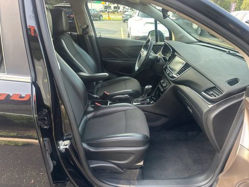 Used 2019 Buick Encore Preferred AWD/4WD image 14