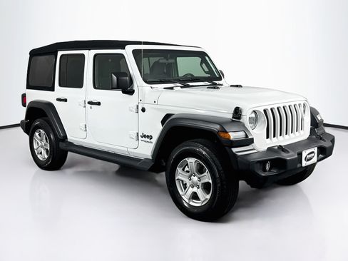 Used 2022 Jeep Wrangler Unlimited Sport AWD/4WD image 2