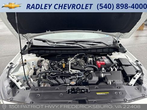 Used 2025 Nissan Altima 2.5 SV FWD image 15