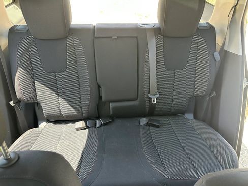 Used 2011 GMC Terrain SLE w/ Convenience Package FWD image 16
