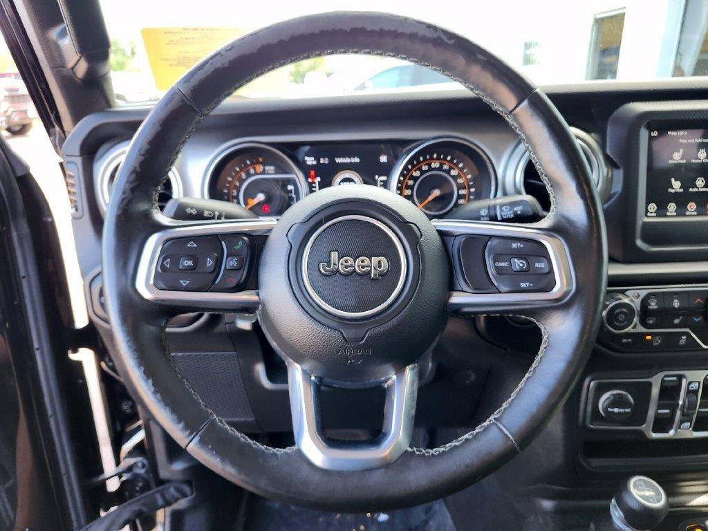 Used 2020 Jeep Gladiator Overland w/ Cold Weather Group AWD/4WD image 26