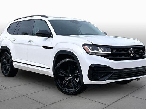 Used 2023 Volkswagen Atlas SEL R-Line AWD/4WD image 3