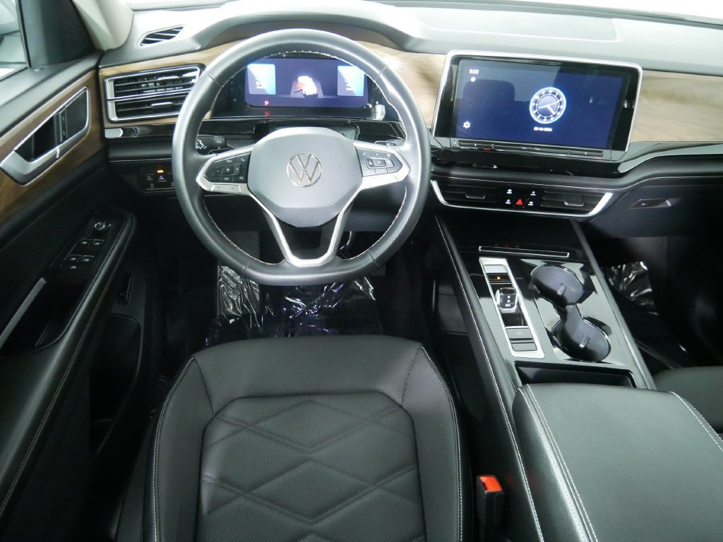 Used 2024 Volkswagen Atlas SE w/ Panoramic Sunroof Package AWD/4WD image 20