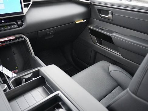 New 2025 Toyota Tundra Limited image 19