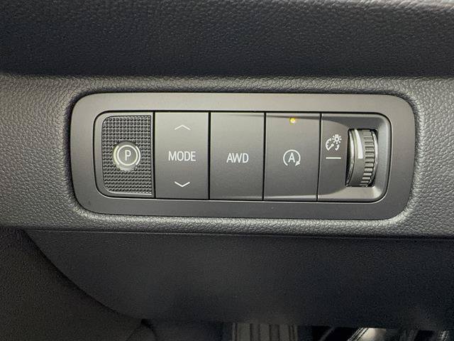 New 2027 Chevrolet Traverse RS w/ LPO, Floor Liner Package AWD/4WD image 30