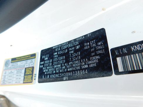 Used 2022 Kia Carnival EX FWD image 8