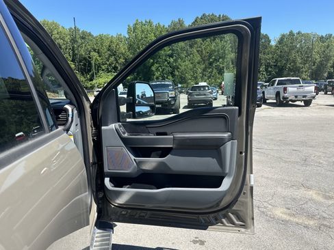 New 2025 Ford F150 XLT w/ Equipment Group 303A High image 32