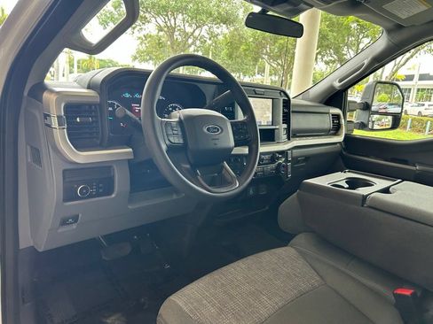 Used 2025 Ford F350 XLT AWD/4WD image 7