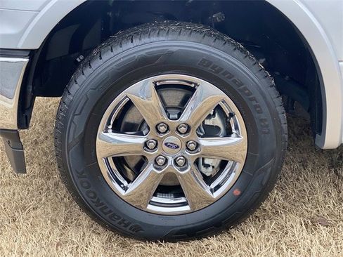 Certified 2019 Ford F150 Lariat w/ Equipment Group 502A Luxury image 45